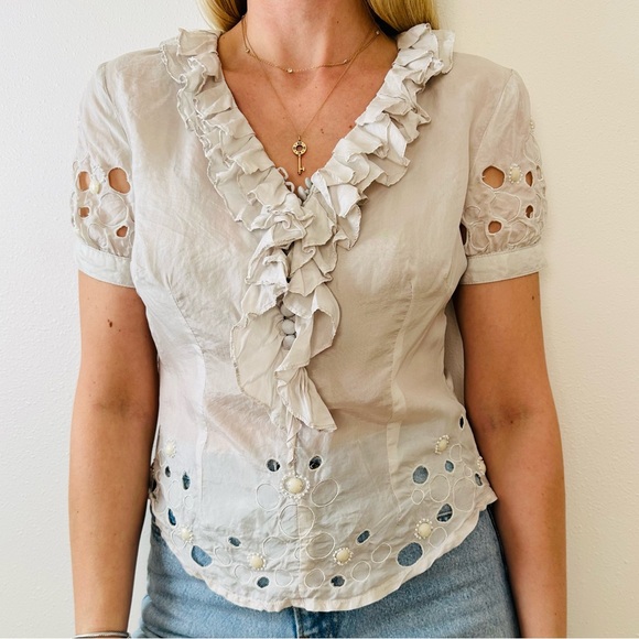 Chloe 100% silk light gray ruffled embellished blouse top - Picture 8 of 12